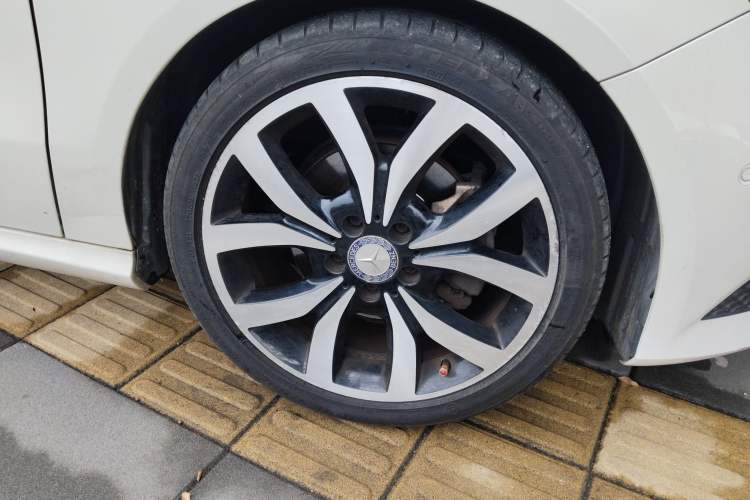 Used Mercedes-Benz A-Class 2015 A 200 Fashion Model
