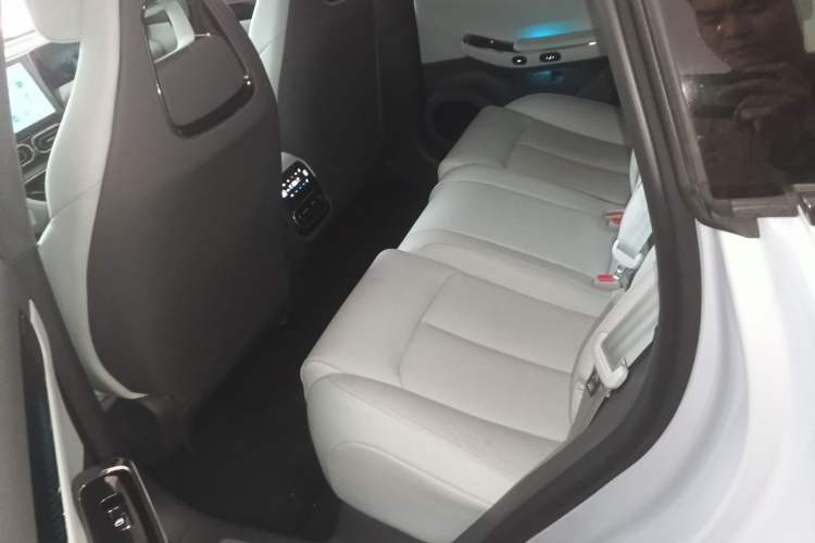 Used Leapmotor C01 2022 Four-Wheel Drive Dual-Motor Performance Version Left Rear Seat