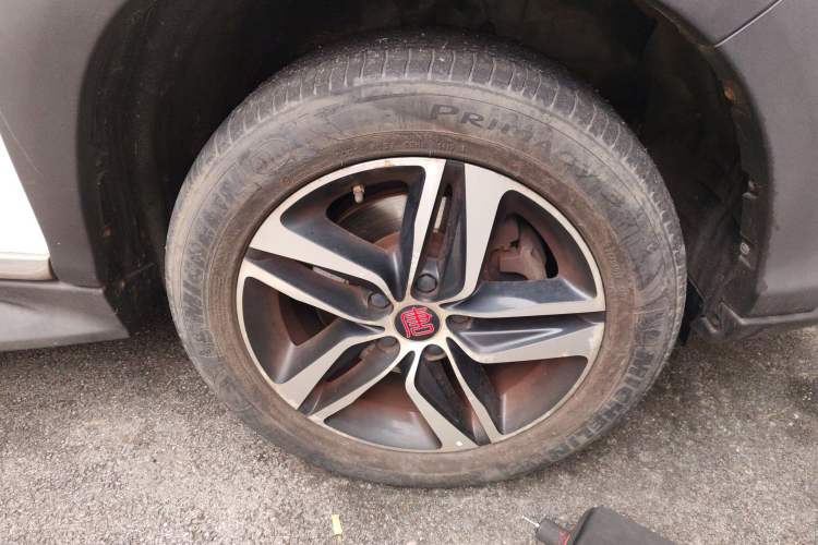 Used BYD Tang New Energy 2015 2.0T Four-Wheel-Drive Flagship Model