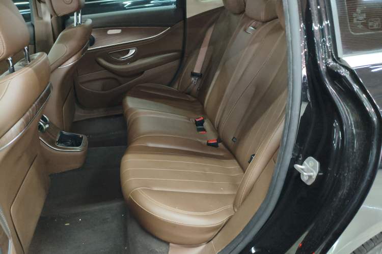 Used Mercedes-Benz E-Class 2021 E 300 L Stylish Model
