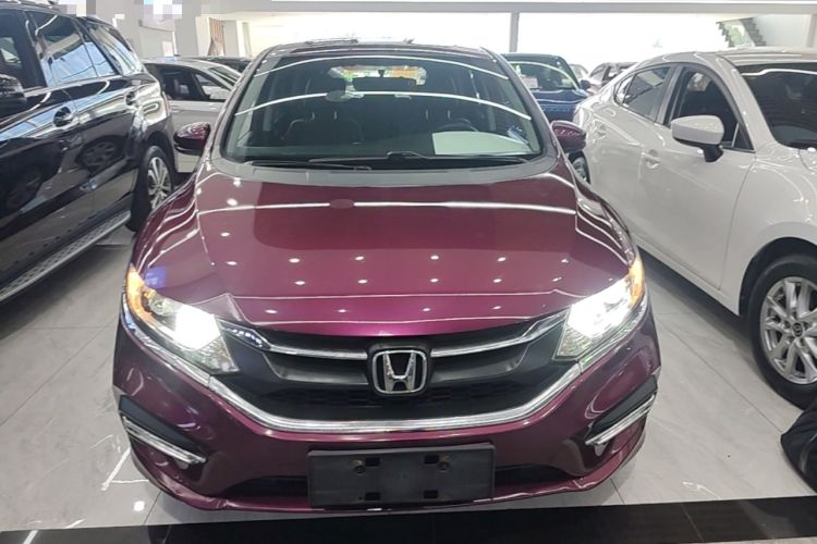 Used Honda Jade 2017 1.8L automatic Comfort version 5 seats
