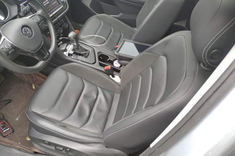 Used Volkswagen Tiguan L 2018 330TSI Automatic Two-Wheel Drive Luxury Edition