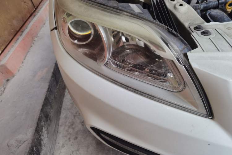 Used Lifan Auto X60 2012 Discovery Edition 1.8L Manual Comfort Model
