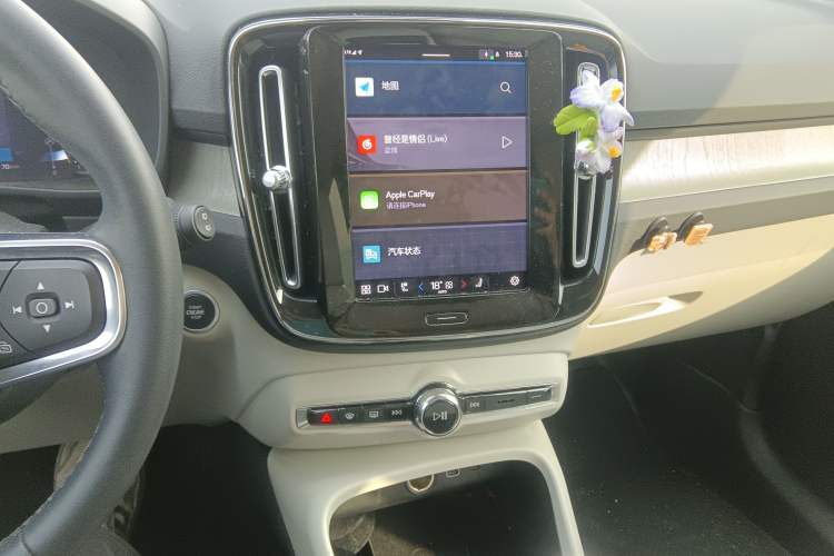 Used Volvo XC40 2024 B4 4x4 Smart Luxury Edition