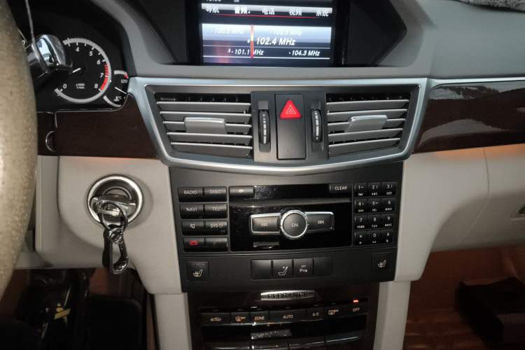 Used Mercedes-Benz E-Class 2013 E 300 L Elegant Model Audio And AC Panel