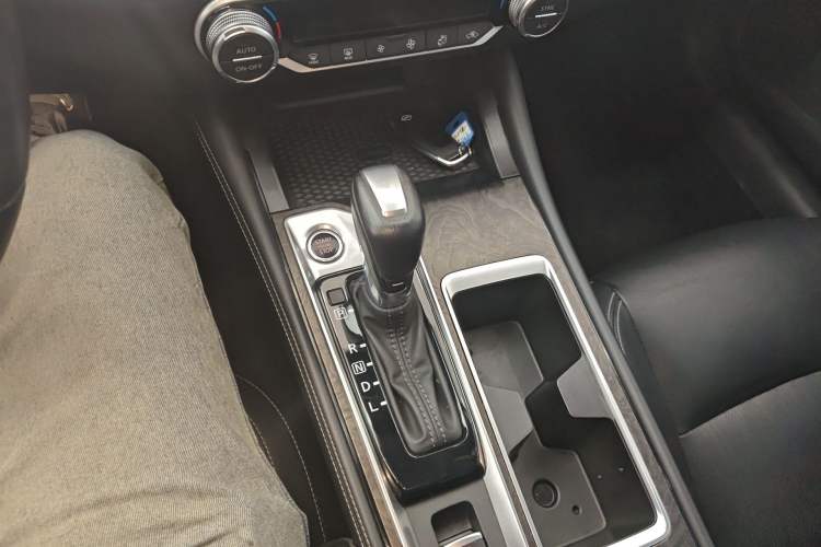 Used Nissan Teana 2022 2.0L XL-TLS Enjoyment Edition Gear Lever