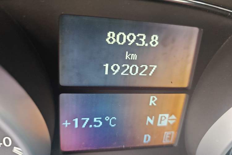 Used Mercedes-Benz R-Class 2011 R 350 L 4MATIC