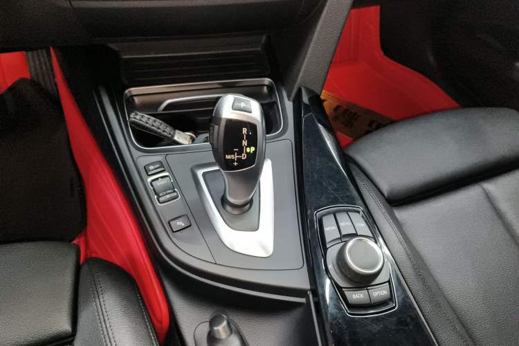 Used BMW 3 Series GT 2018 320i Sport Edition
