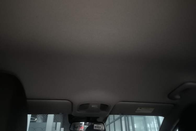 Used Hyundai ENCINO 2018 1.6T Dual-Clutch Zhilian Edition China V Standard Headliner