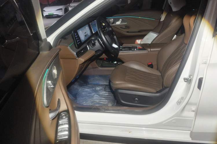 Used Chery Arrizo 8 2023 High-Performance Edition 2.0T DCT Powerfully Equipped