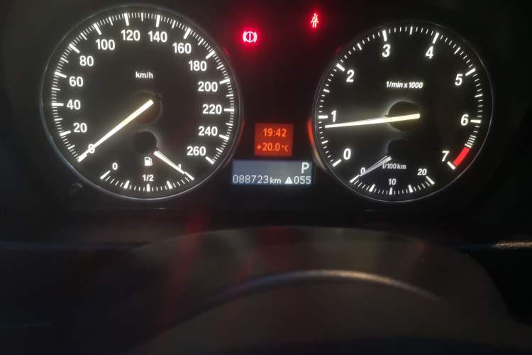 Used BMW X1 2014 sDrive18i Leading Model
