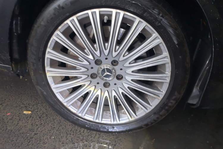 Used Mercedes-Benz E-Class 2020 Facelift E 300 L Stylish Edition
