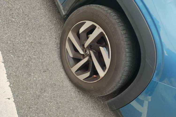 Used Citroen C3-XR 2015 1.6L Manual Fashion Edition Right Front Wheel Hub