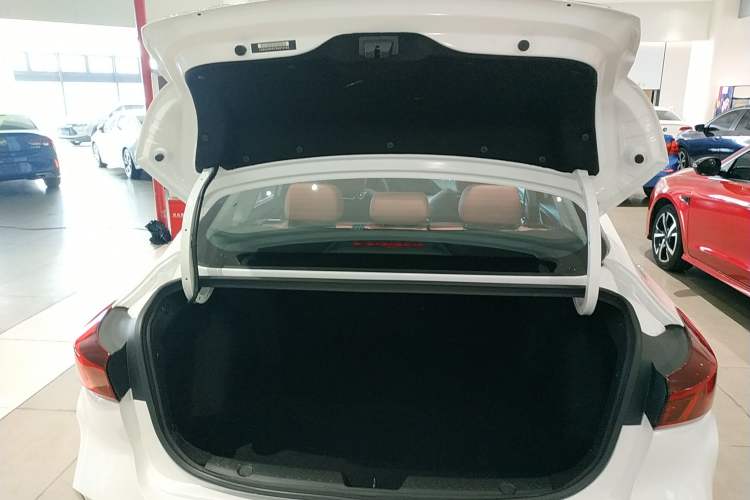 Used CHANGAN Eado 2023 Changan Edition PLUS Blue Whale NE 1.4T GDI DCT Prestige Version
