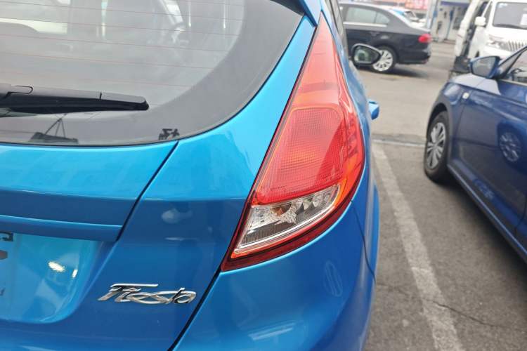 Used Ford Fiesta 2013 Hatchback 1.5L Manual Fashion Edition