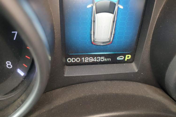 Used Haval H8 2015 2.0T Two-Wheel-Drive Luxury Version
