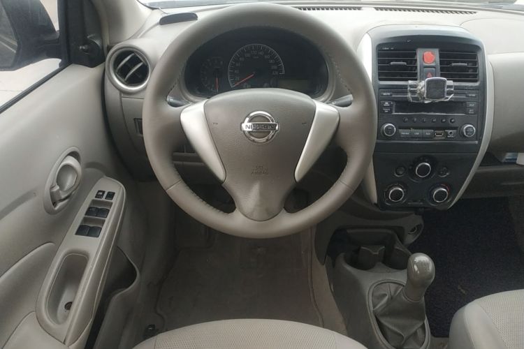 Used Nissan Sunny 2014 1.5XE Manual Comfort Edition Steering Wheel