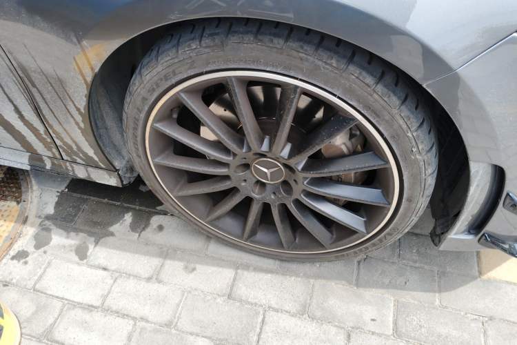 Used Mercedes-Benz A AMG 2020 Facelifted AMG A 35 4MATIC Right Front Wheel Hub