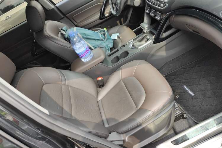 Used GAC Trumpchi GS4 2017 235T Automatic Two-Wheel Drive Luxury Smart Connectivity Version Right Front Seat