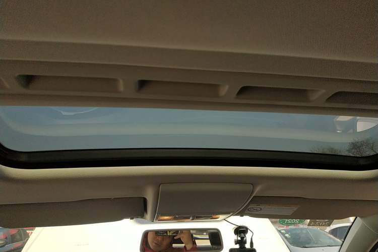 Used Volkswagen Lavida 2015 1.6L Automatic Comfort Edition