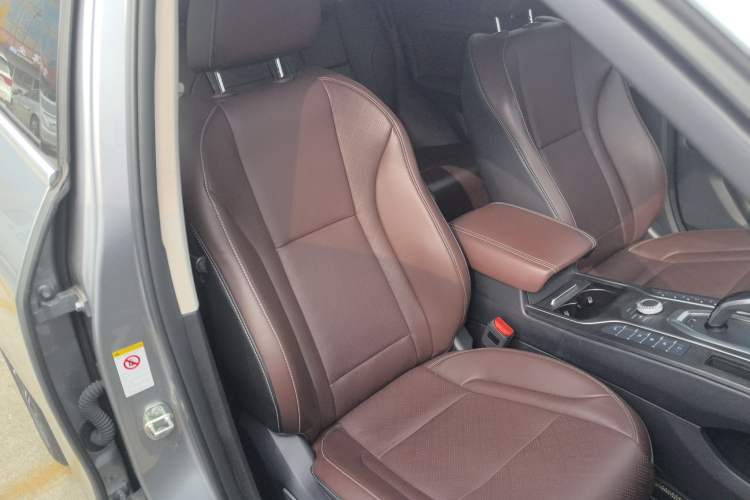 Used Wey VV6 2020 2.0T Two-Wheel Drive Smart Enjoyment+