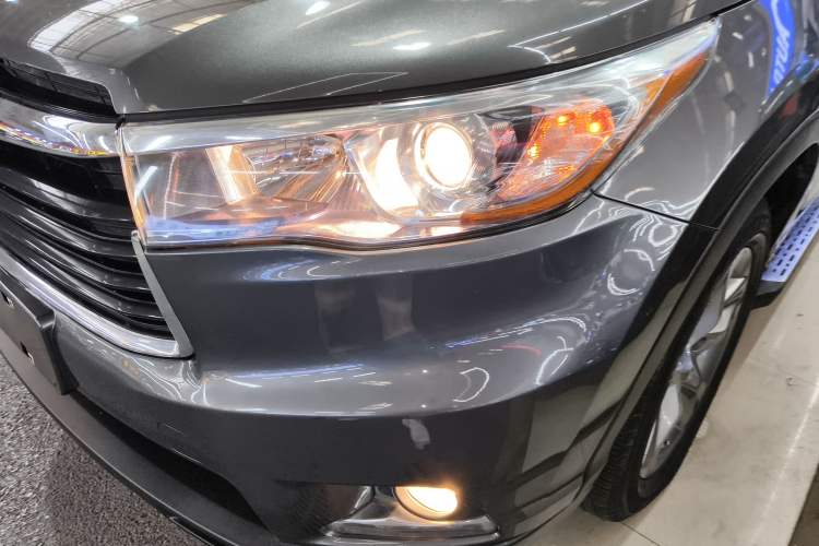 Used Toyota Highlander 2015 2.0T Four-Wheel Drive Luxury Edition 7-Seater Left Front Headlight