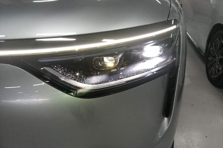 Used Hima AITO M8 2025 Extended-Range Max+ Version 53.4 kWh 5-Seater Edition