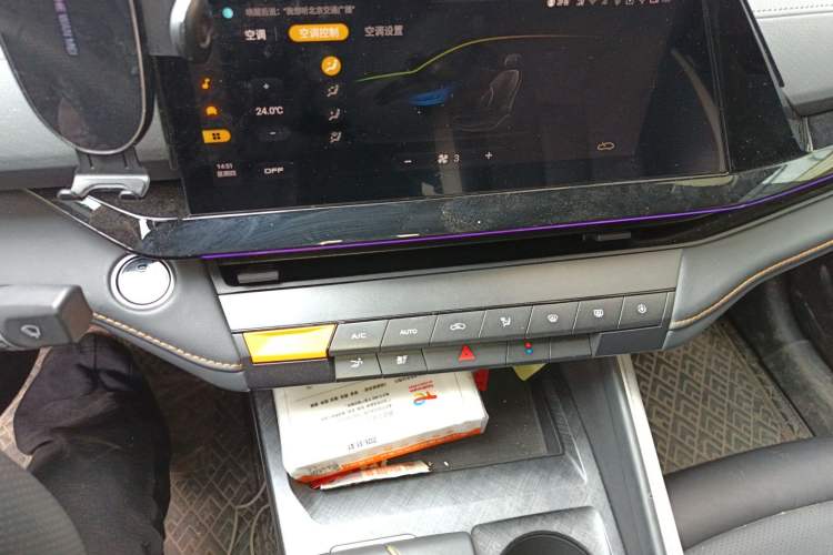 Used CHANGAN UNI-V 2023 1.5T Prestige Model