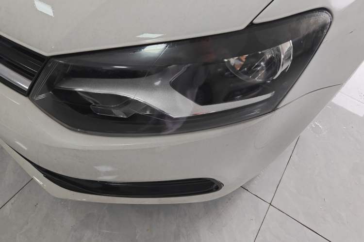 Used Volkswagen Polo 2016 1.4L Automatic Trendy Model Left Front Headlight