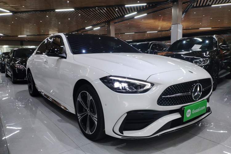 Used Mercedes-Benz C-Class 2022 Revised C 260 L Starry Night Sport Edition Front Right 45 Deg
