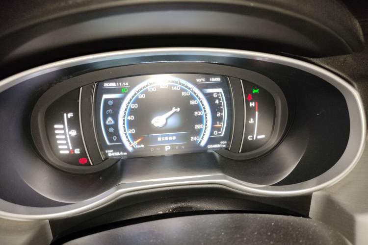 Used Geely Auto Emgrand X7 Sport 2016 1.8TD Automatic Smart Model Instrument Cluster
