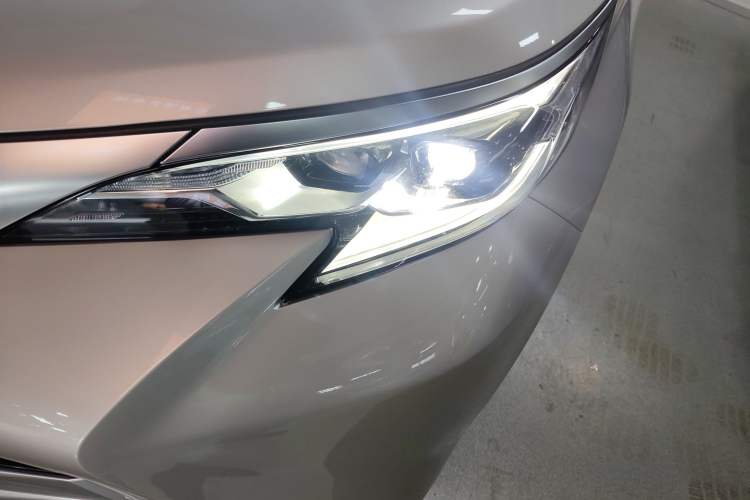 Used Toyota SIENNA 2021 2.5L Hybrid Platinum Edition