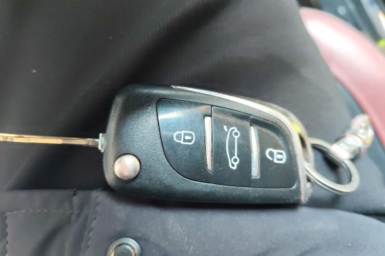 Used HYOSOW S3 2014 1.5L Luxury Version China IV Emission Standard
