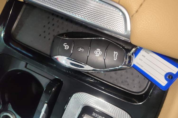 Used Hongqi H5 2023 2.0T Automatic Smart Connect Flagship Edition
