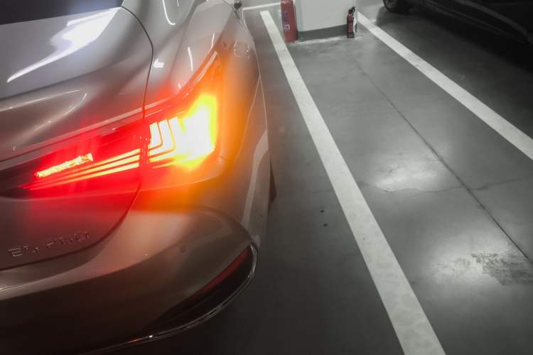 Used Lexus ES 2021 200 Excellence Edition Right Rear Taillight