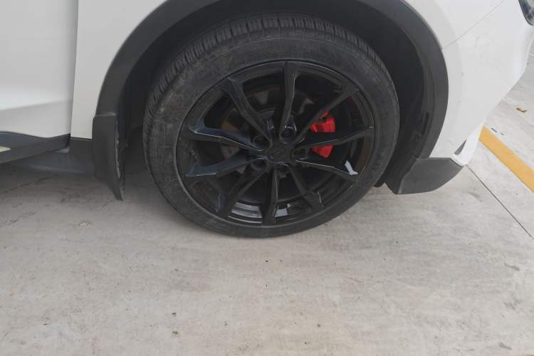 Used Geely Auto Emgrand S 2021 1.4T CVT Prestige Edition Right Front Wheel Hub