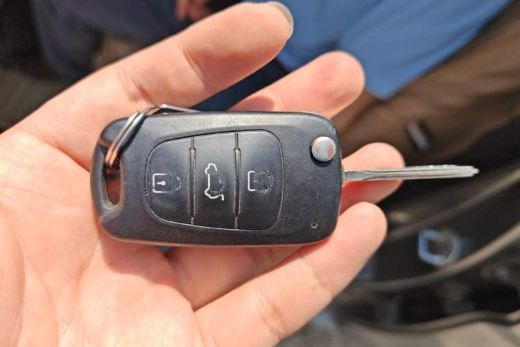 Used Hyundai Sonata 2011 2.0L Automatic Leading Edition
