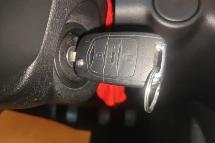 Used Wuling Hongguang S3 2018 1.5L Manual Luxury Model China V Standard
