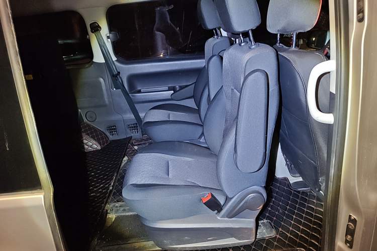 Used JAC Refine M4 2018 1.5T Manual Hybrid Luxury Version