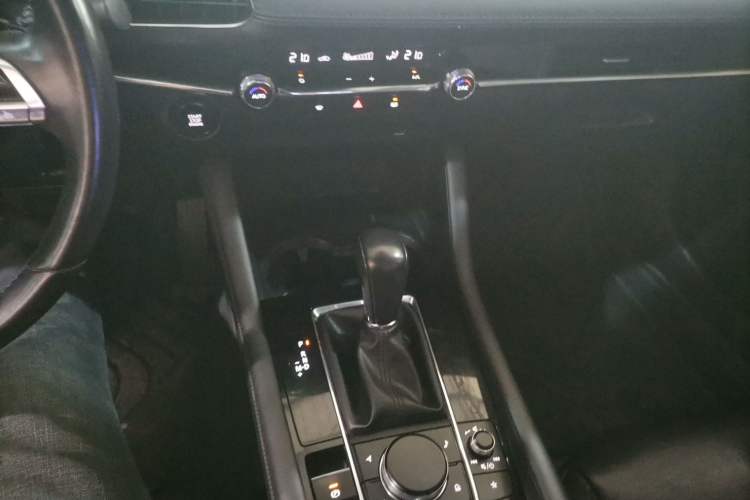 Used Mazda Mazda 3 Axela 2021 2.0L Automatic Zhiya Edition