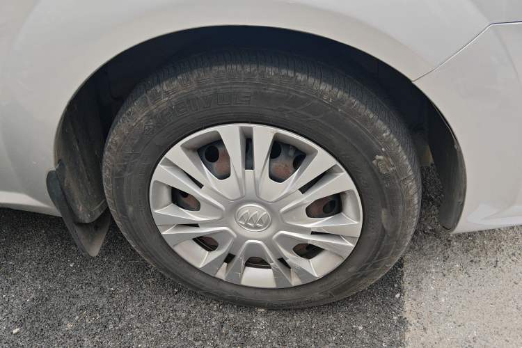 Used Buick Excelle 2015 1.5L Automatic Classic Model
