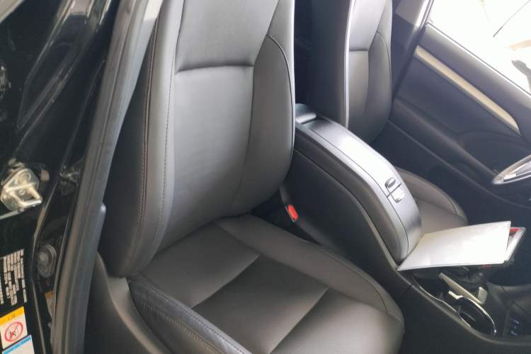 Used Toyota Highlander 2018 2.0T Four-Wheel Drive Prestige Version 7 Seats China VI Standard