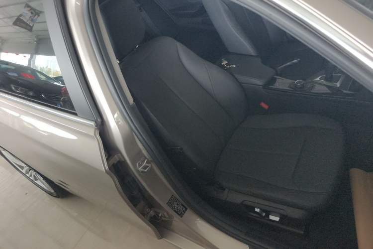 Used BMW 3 Series 2016 320Li Ambition Model Right Front Seat