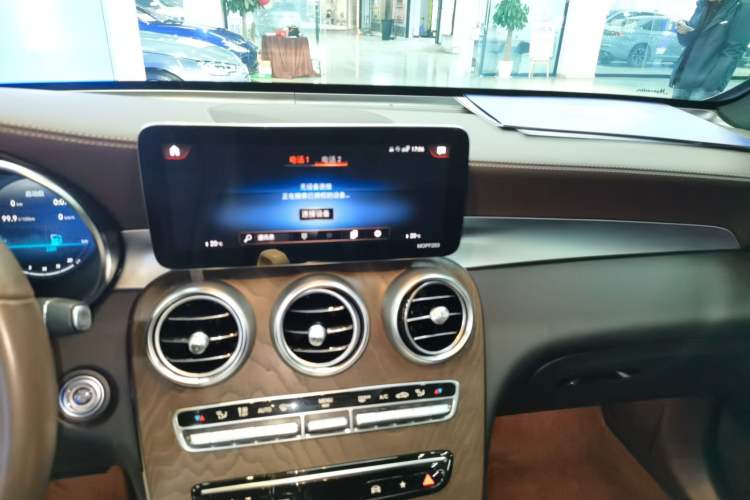 Used Mercedes-Benz GLC 2020 Facelifted GLC 260 L 4MATIC Dynamic Edition