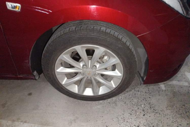 Used Chevrolet Cruze 2018 320 Automatic Pioneer Sunroof Edition
