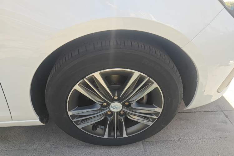 Used Peugeot 308 2016 1.6L Automatic Luxury Edition Right Front Wheel Hub