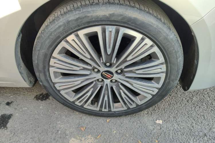 Used Hongqi H5 2022 Classic Model Facelift 1.8T Automatic Smart Connect Flagship Edition