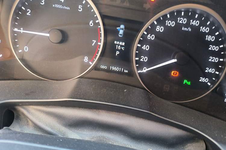 Used Lexus ES 2013 250 Elegant Edition Odometer Close Up