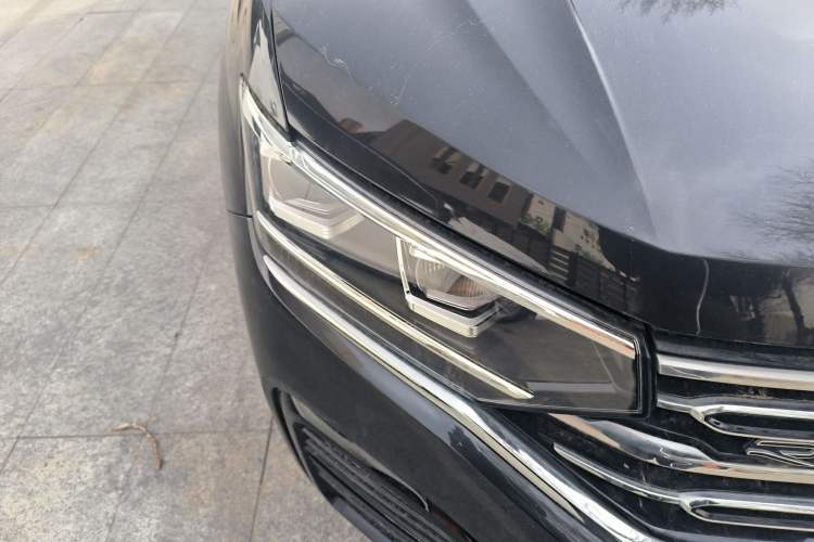Used Volkswagen Tayron 2022 380TSI Four-Wheel Drive R-Line Connected Version Right Front Headlight