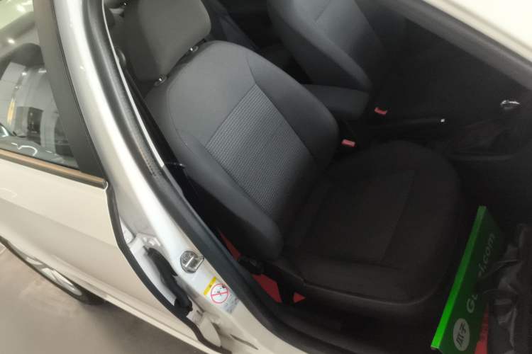 Used Volkswagen Lavida 2015 1.6L Automatic Fashion Edition
